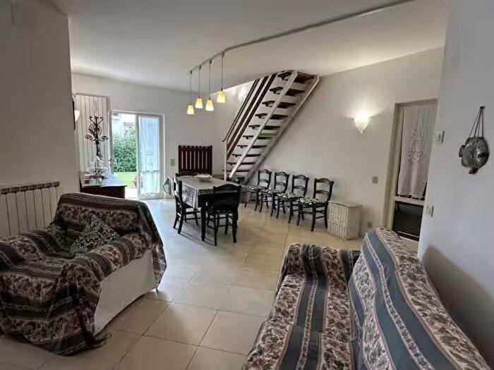 Casa quadrilocale in affitto in Via Gorizia, Vittoria Apuana, Forte dei Marmi
