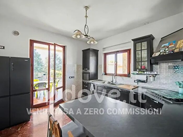 Casa quadrilocale in vendita in Via Nuova, Tuoro Sul Trasimeno