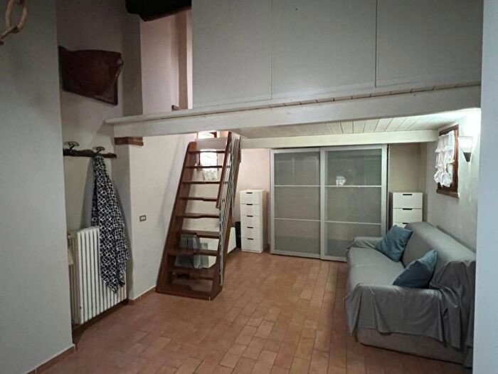 Appartamento monolocale in affitto in Via Guazzatoio, Centro Storico, Reggio Emilia