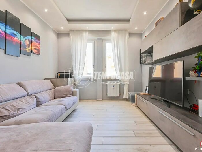 Appartamento trilocale in vendita in Via del Vigna, Livorno