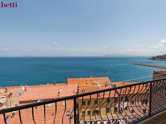 Appartamento trilocale in vendita in Via Vivarelli, Monte Argentario