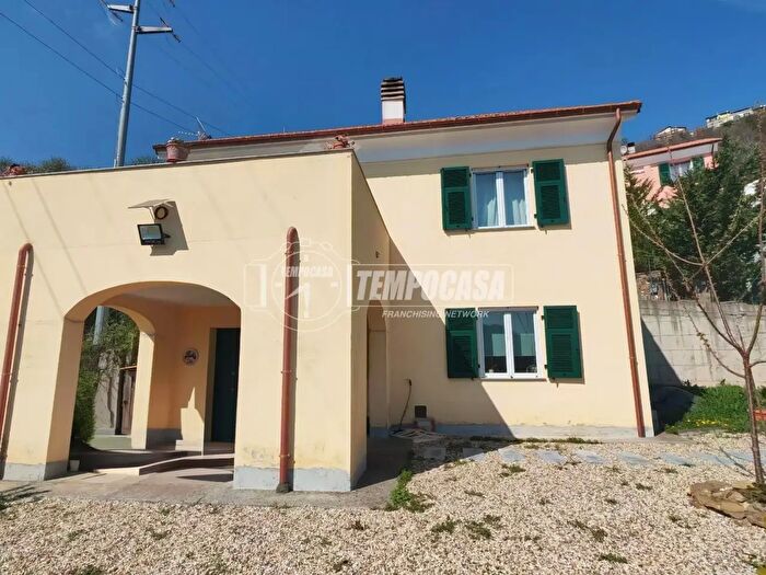 Casa con 5 locali in vendita in Via Borgata Dani, Testico