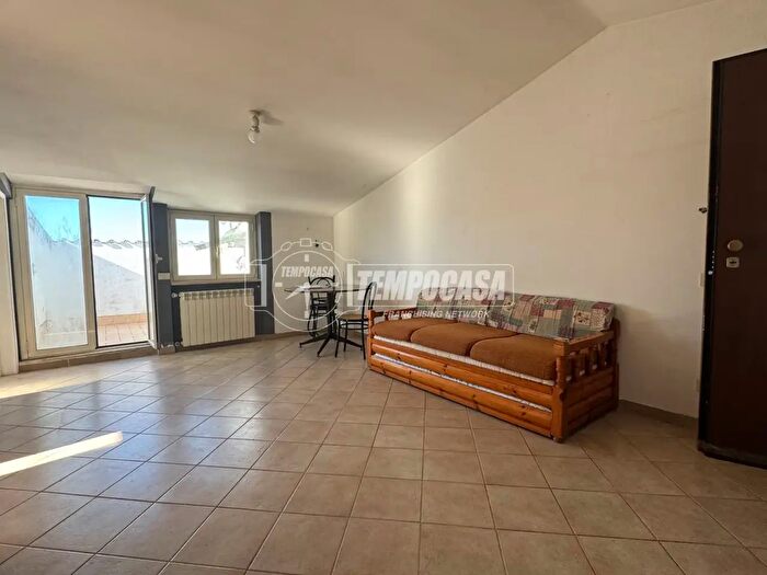 Appartamento trilocale in vendita in Via Diocleziano, Anguillara Sabazia