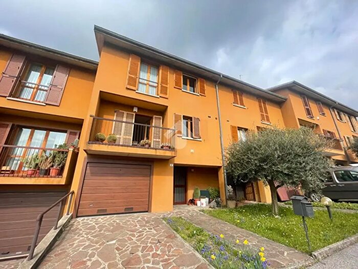 Casa quadrilocale in vendita in Via degli Alpini, Villa DAlme