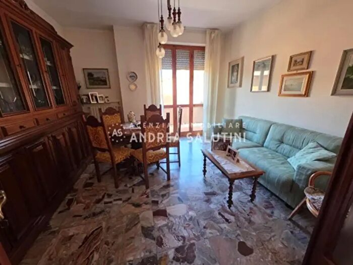 Appartamento con 5 locali in vendita in Pontedera