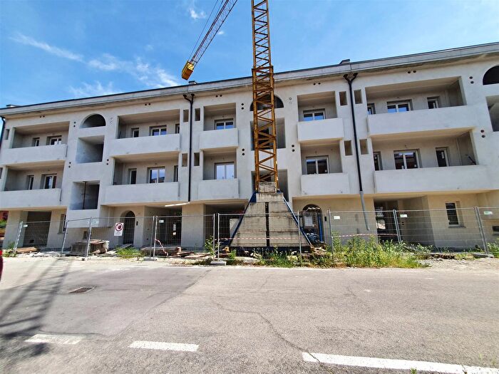 Appartamento trilocale in vendita in Alba, Alba