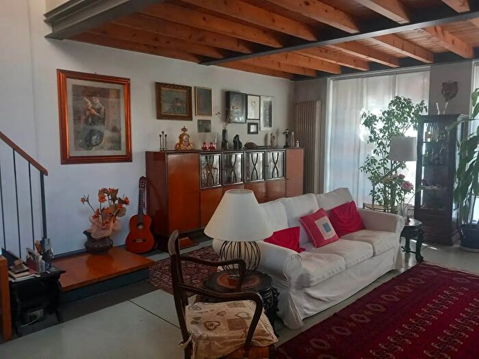 Appartamento con 5 locali in vendita in Via Fusetti, Milano