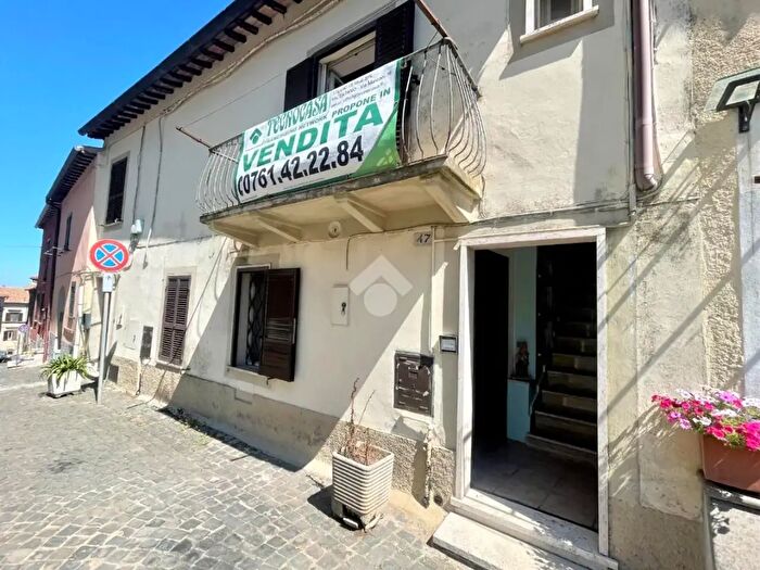 Appartamento trilocale in vendita in Via Trento E Trieste, Valentano