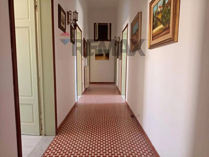 Appartamento con 5 locali in vendita in Piombino
