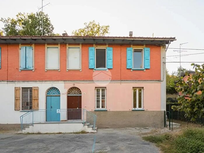 Appartamento trilocale in vendita in Via Gessi, Zola Predosa