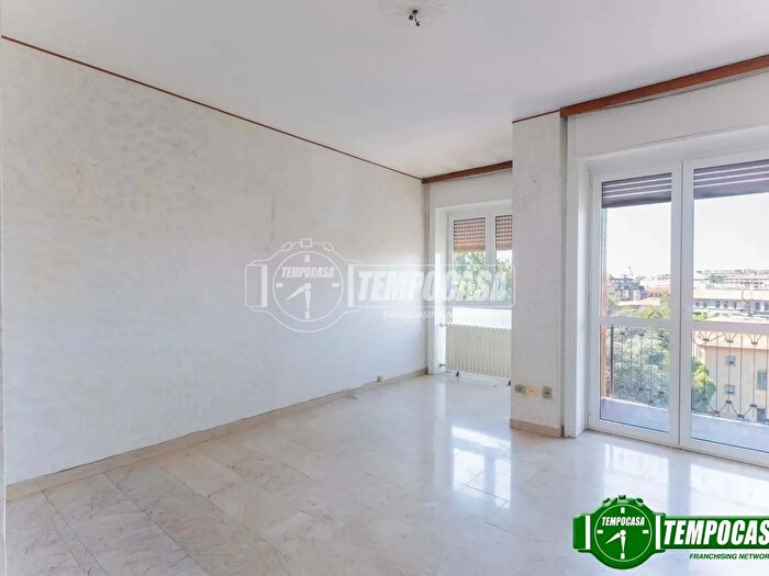 Appartamento quadrilocale in vendita in Via Crimea, Milano