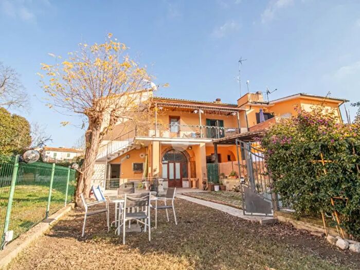 Casa con 5 locali in vendita in Via S Michele, Stimigliano