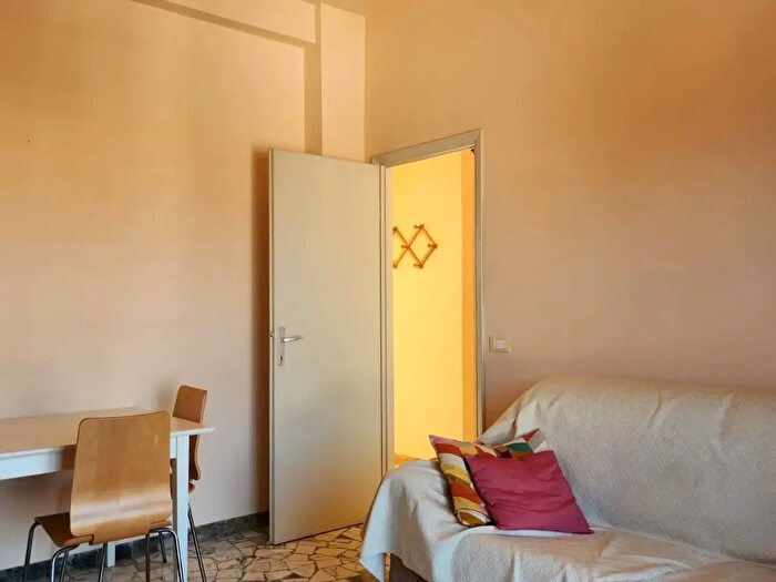 Appartamento con 6 locali in vendita in Viareggio