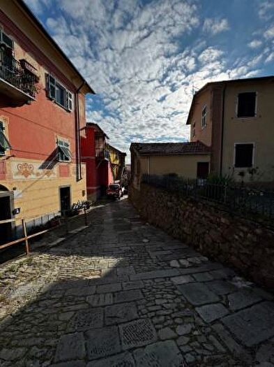 Appartamento quadrilocale in vendita in Via Montalbano, La Spezia