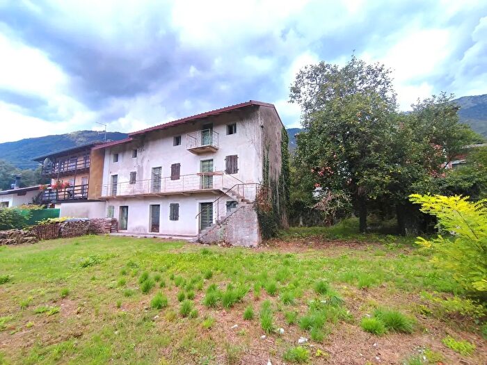 Casa con 5 locali in vendita in Polcenigo
