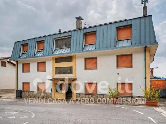 Appartamento bilocale in vendita in Via Risorgimento, Dossena