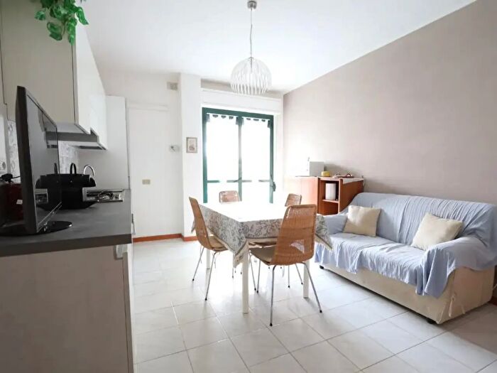 Appartamento trilocale in vendita in Via Abruzzo, Alba Adriatica