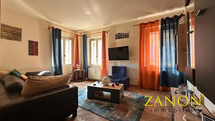 Appartamento con 5 locali in vendita in Via del Santo, Gorizia