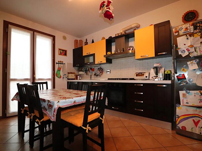 Appartamento bilocale in vendita in Sovicille in Limitrofi Rosia, Sovicille