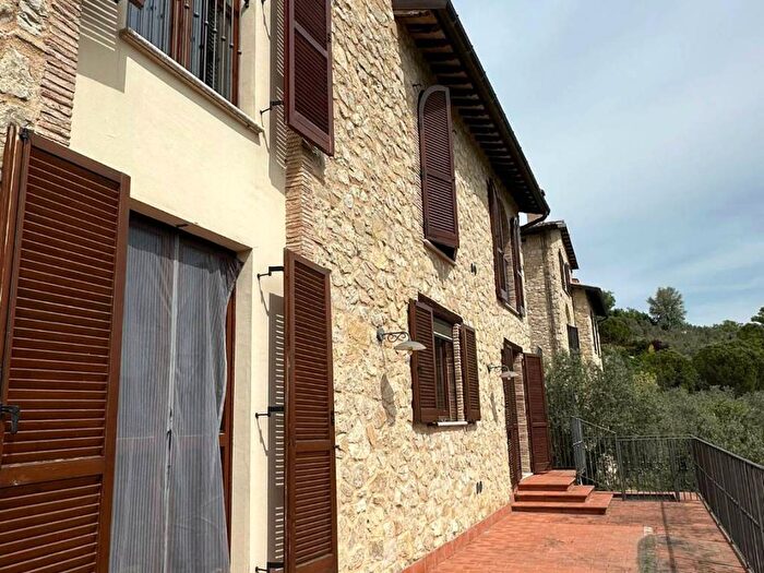 Appartamento quadrilocale in affitto in Via Roma, Centro, Montefranco