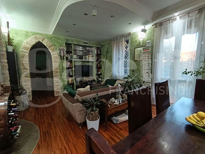 Appartamento trilocale in vendita in Via Gadames, Milano