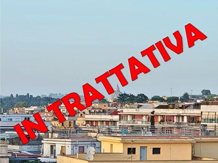 Appartamento con 5 locali in vendita in Via Pietro Cartoni, Roma