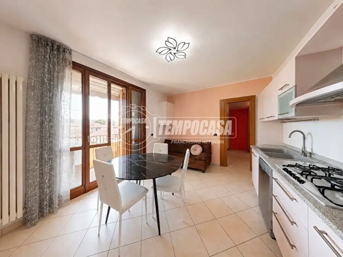 Appartamento trilocale in vendita in Via Enrico Sertoli, Milano