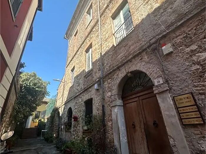 Appartamento quadrilocale in vendita in Via Getulio Vico Cieco, Teramo