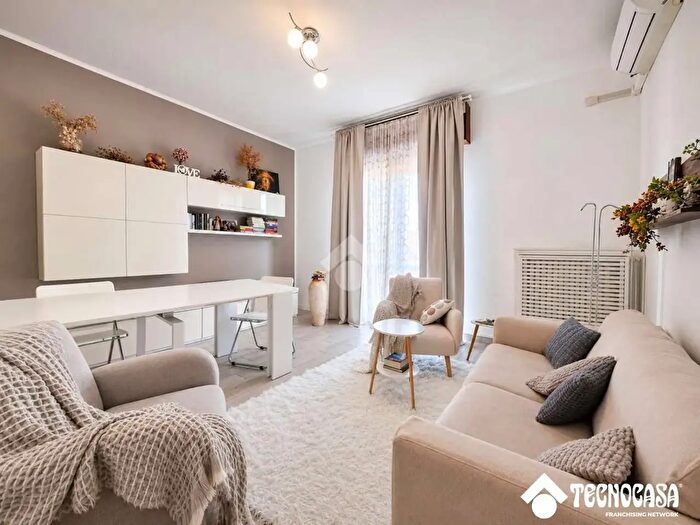 Appartamento trilocale in vendita in Via Giuseppe Parini, Cornaredo