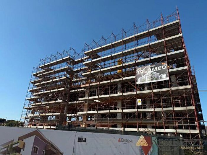 Appartamento quadrilocale in vendita in Via Alberto Franchetti, Roma