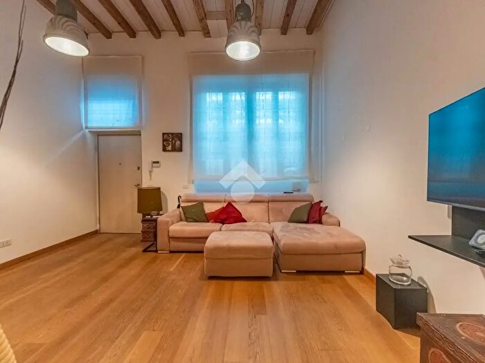 Appartamento bilocale in affitto in Via Castelfidardo, Milano