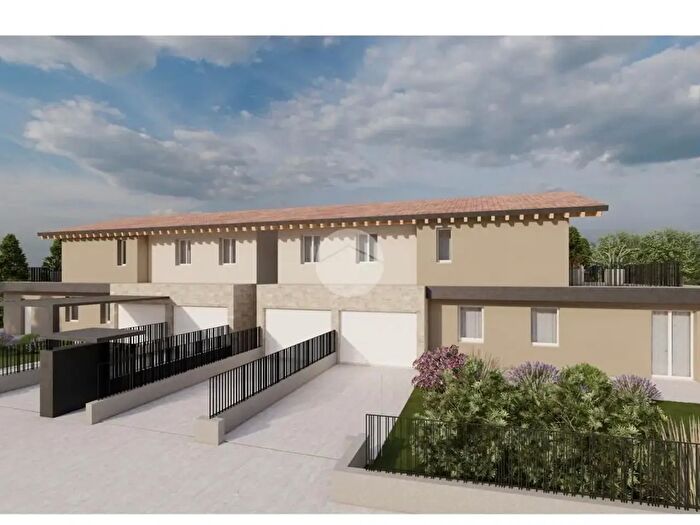 Appartamento quadrilocale in vendita in Via Fenil Nuovo Molini, Lonato