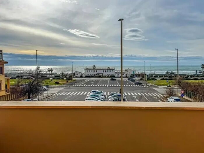 Appartamento quadrilocale in vendita in Via Capo Corso, Roma