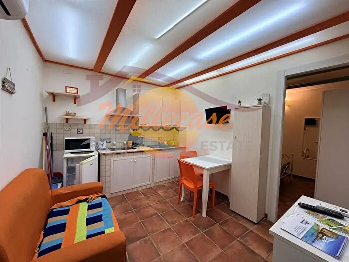 Appartamento bilocale in vendita in Via dellApollonion, Siracusa