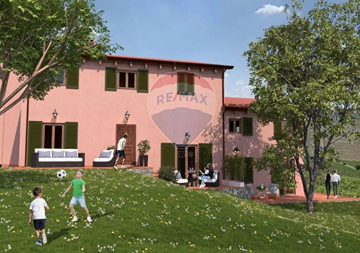 Casa con 5 locali in vendita in Via Montauto, Cerreto Guidi