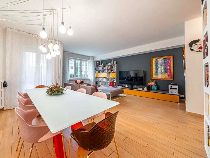 Appartamento trilocale in vendita in Via Cimarosa, Parma