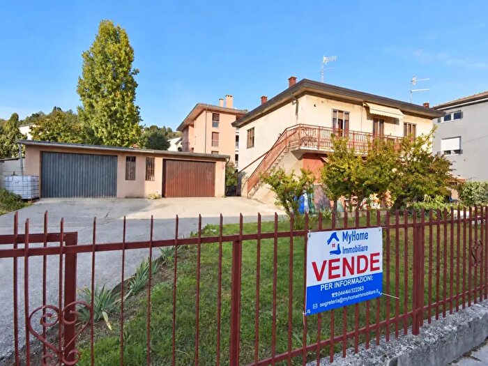 Case in Vendita e in Affitto - 2