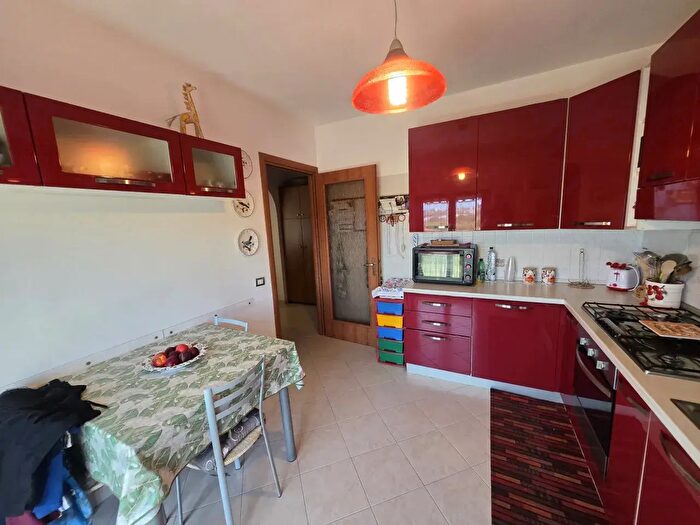 Appartamento quadrilocale in vendita in Via Primo Maggio, Davoli
