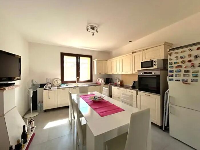 Appartamento trilocale in vendita in Via San Salvatore, Budrio