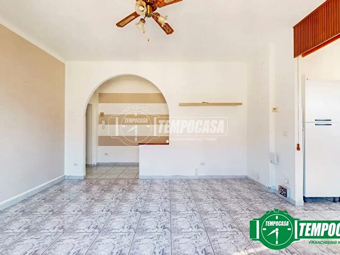 Appartamento trilocale in vendita in Via Prospero Gozzo, Alessandria