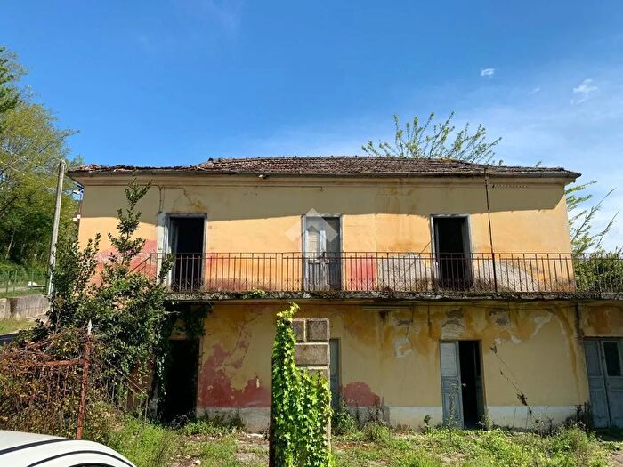 Casa con 5 locali in vendita in Via Capo dAcqua, Cassino