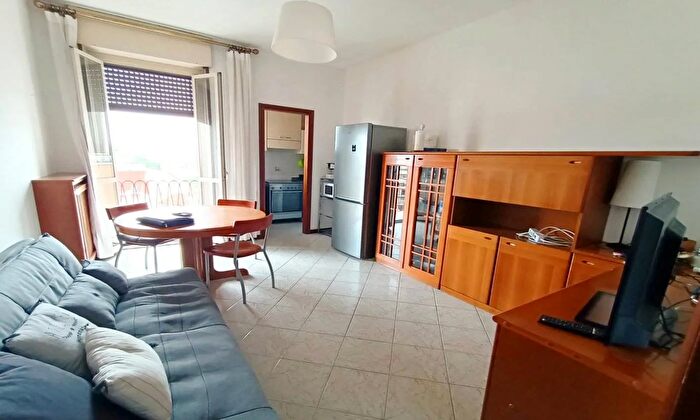 Appartamento trilocale in affitto in Piazza Serafino Belfanti Milano, Milano