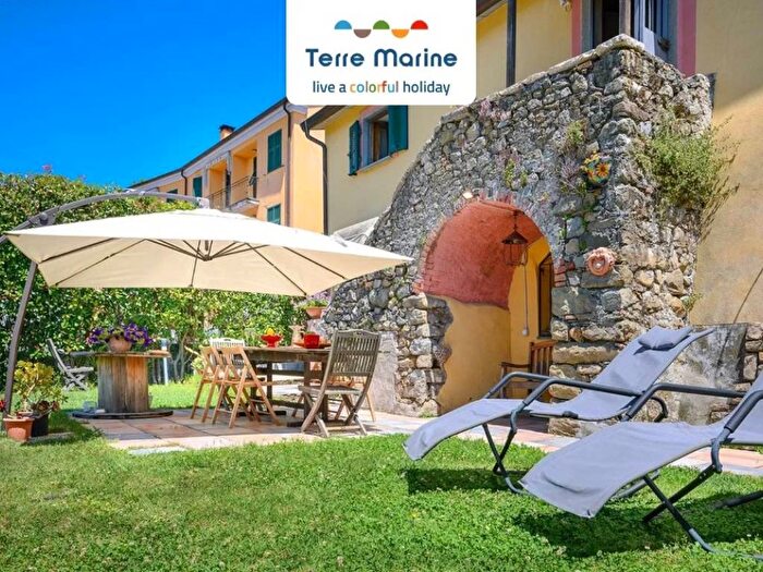 Appartamento trilocale in affitto in Via Costa di Santa Lucia, Foce Marinasco, La Spezia