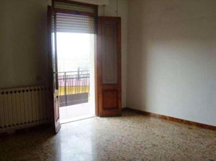 Casa con 6 locali in vendita in Via Armando Diaz, San Miniato