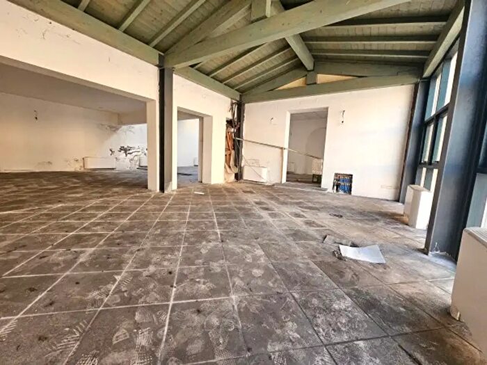 Appartamento in vendita in Via Roma, Leffe