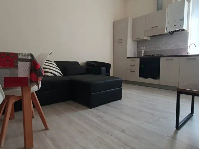 Appartamento bilocale in affitto in Via dellIstria, Trieste