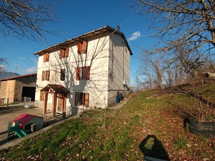 Casa con 7 locali in vendita in Via Tezza, Zocca