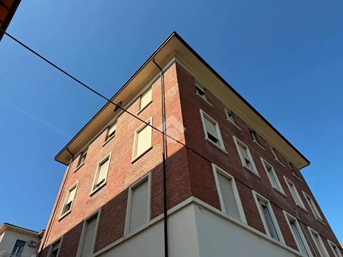 Appartamento trilocale in vendita in Via Bartolomeo Passarotti, Bologna