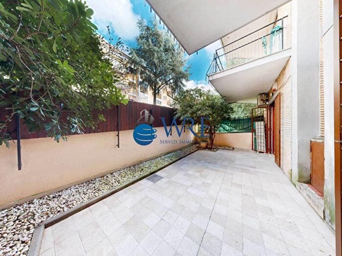 Appartamento quadrilocale in affitto in Via Bonaldo Stringher, Vigna Clara Vigna Stelluti, Roma