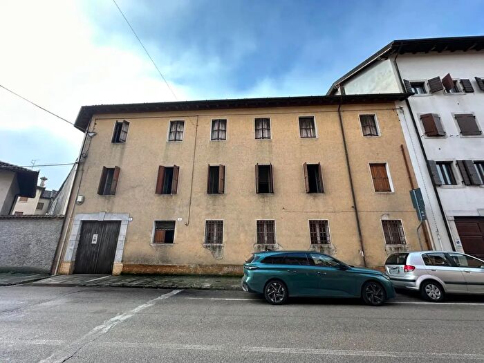 Casa con 9 locali in vendita in Via da Mula, Palmanova
